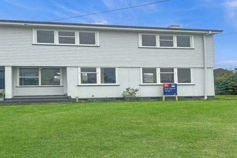 Photo of property in 26-32 Devon Crescent, Bulls, 4818