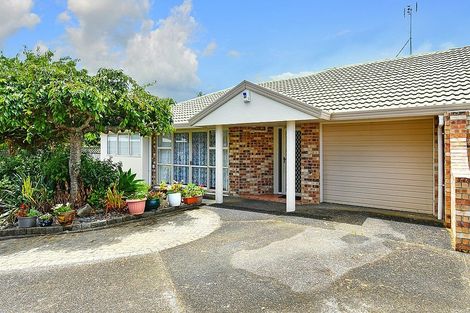 Photo of property in 3/5 Saints Court, Manurewa, Auckland, 2102