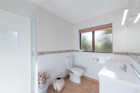 Photo of property in 4 Hoult Crescent, Monaco, Nelson, 7011