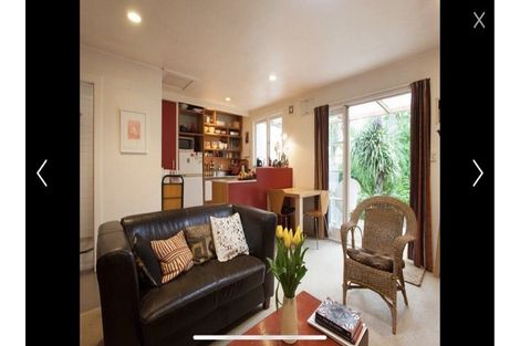 Photo of property in 19 Walmer Road, Point Chevalier, Auckland, 1022