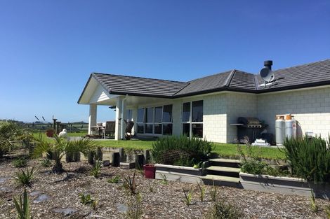 Photo of property in 7 Daphne Place, Mangawhai, 0505