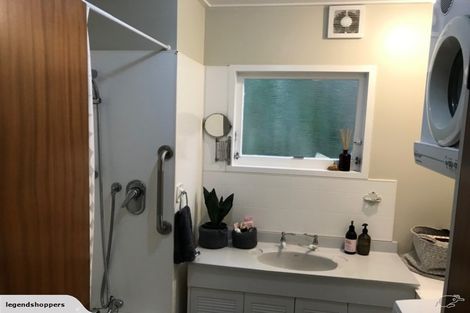 Photo of property in 2/4 Baroda Street, Khandallah, Wellington, 6035