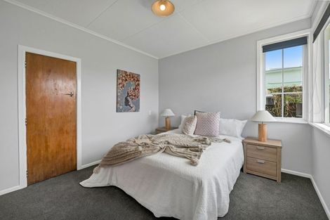 Photo of property in 14a Trafalgar Street, Westown, New Plymouth, 4310