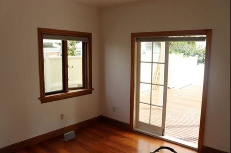 Photo of property in 12 Hohiria Road, Hataitai, Wellington, 6021