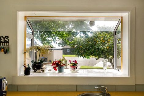 Photo of property in 43 Holdaway Street, Riversdale, Blenheim, 7201