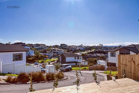 Photo of property in 11 Keiha Crescent, Massey, Auckland, 0614
