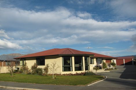 Photo of property in 96 Inniscort Street, Cromwell, 9310