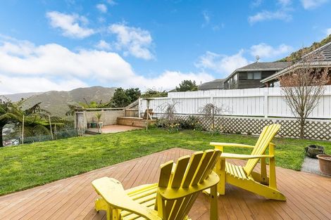 Photo of property in 61 Satara Crescent, Khandallah, Wellington, 6035