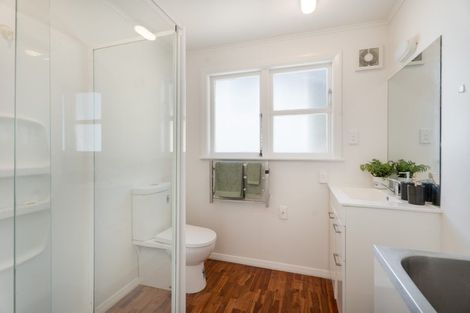 Photo of property in 64 Helston Road, Paparangi, Wellington, 6037