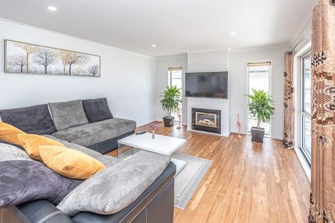 Photo of property in 35 Magnolia Crescent, Tawhero, Whanganui, 4501