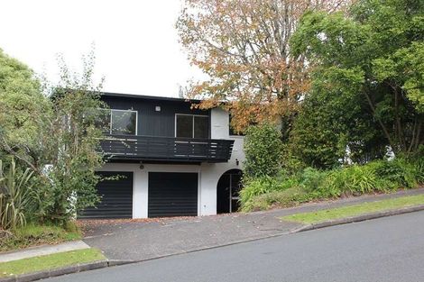 Photo of property in 18 Maxwelton Drive, Mairangi Bay, Auckland, 0630
