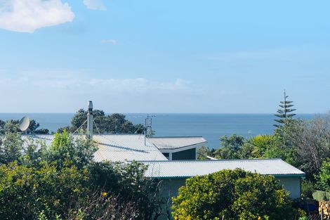 Photo of property in 12 Totara Road, Leigh, 0985