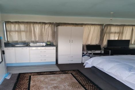 Photo of property in 536 Broadway, Strathmore Park, Wellington, 6022