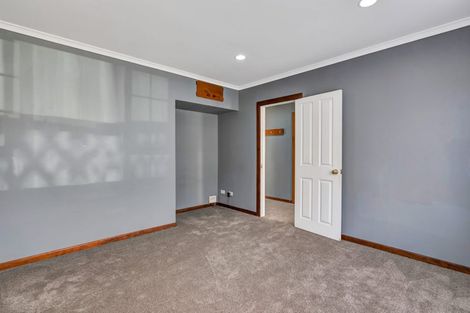 Photo of property in 40 Queens Road, Glen Avon, New Plymouth, 4312