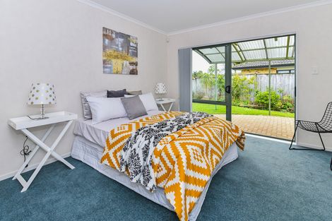 Photo of property in 58 Stellata Court, Randwick Park, Auckland, 2105