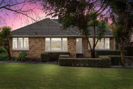 Photo of property in 18 Ayrton Street, Te Atatu South, Auckland, 0610