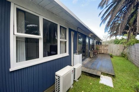 Photo of property in 2/57 Cardiff Road, Pakuranga, Auckland, 2010