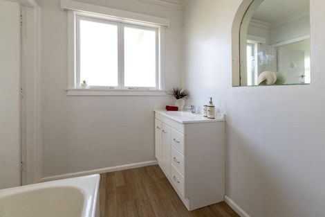 Photo of property in 20 Hannan Street, Levin, 5510