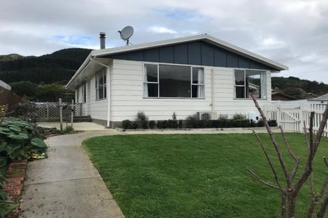 Photo of property in 30a Coates Street, Tawa, Wellington, 5028