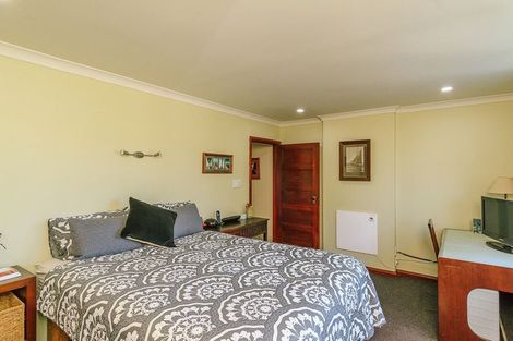 Photo of property in 30 Durham Crescent, Fairfield, Lower Hutt, 5011