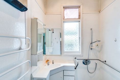 Photo of property in 67 Taradale Road, Onekawa, Napier, 4110