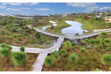 Photo of property in 8 Carex Way, Long Bay, Auckland, 0630