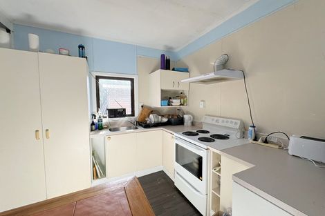 Photo of property in 25 Mccallum Street, Dannevirke, 4930