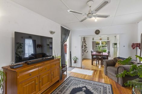 Photo of property in 13 Rua Road, Paraparaumu Beach, Paraparaumu, 5032