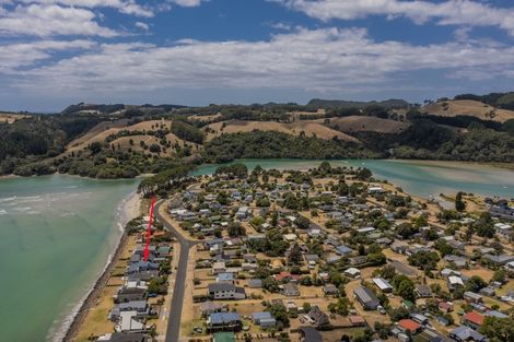 Photo of property in 153 Captain Cook Road, Cooks Beach, Whitianga, 3591