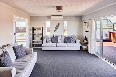 Photo of property in 25 Clipper Street, Titahi Bay, Porirua, 5022