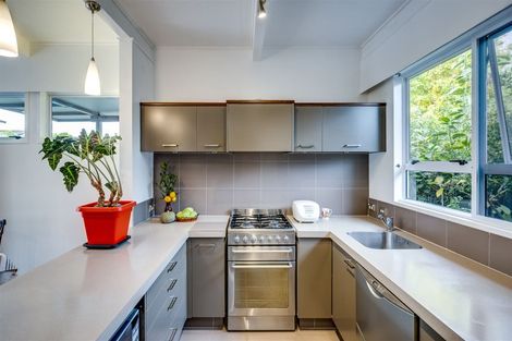 Photo of property in 5a Travis Street, Taradale, Napier, 4112