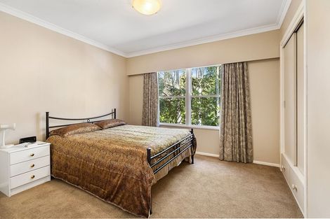 Photo of property in 13 Saint Edmund Crescent, Tawa, Wellington, 5028
