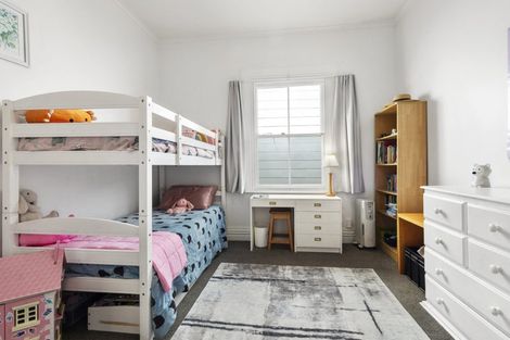 Photo of property in 27 Nairn Street, Mount Cook, Wellington, 6011