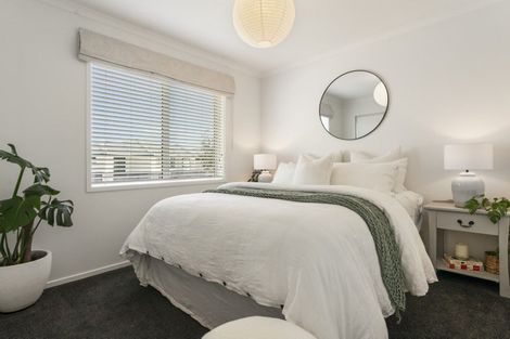 Photo of property in 19 Silver Fern Lane, Papamoa, 3118