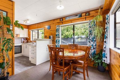 Photo of property in 121 Onemana Drive, Onemana, Whangamata, 3691