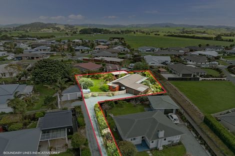 Photo of property in 13 Ferry Road, Waipu, 0510