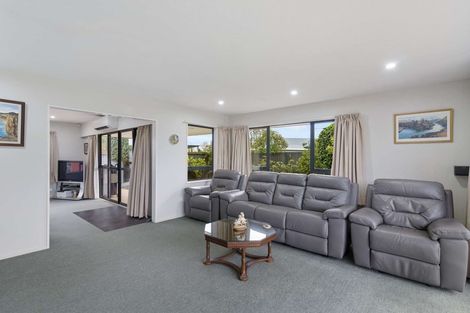 Photo of property in 6 Mclean Place, Woodend, 7610