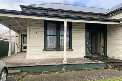 Photo of property in 30 Cambria Street, Hawera, 4610