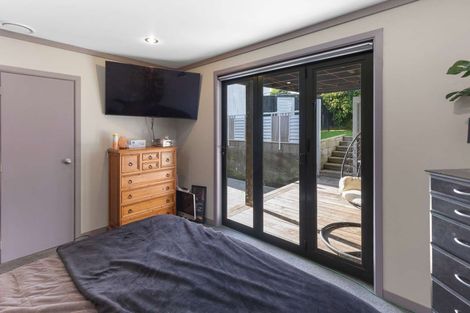 Photo of property in 57 Awanui Street, Merrilands, New Plymouth, 4312