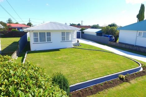 Photo of property in 15 Baden Street, Levin, 5510