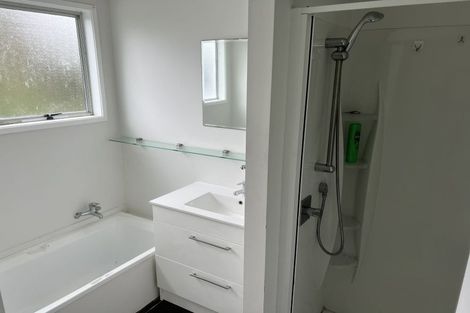 Photo of property in 73 Hartley Terrace, Massey, Auckland, 0614