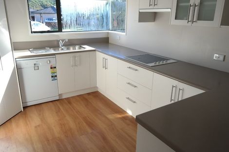 Photo of property in 26 Admiralty Place, Waikawa, Picton, 7220