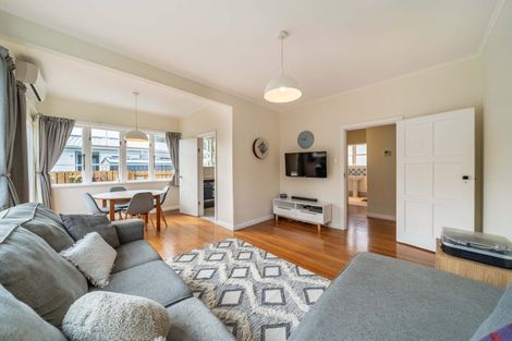 Photo of property in 15 Tyndall Street, Waiwhetu, Lower Hutt, 5010