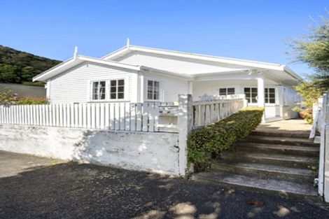Photo of property in 7 Konini Street, Eastbourne, Lower Hutt, 5013