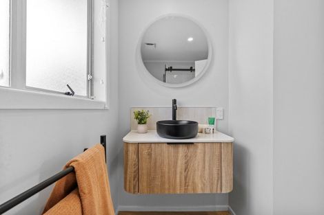 Photo of property in 16 Rhonda Avenue, Deanwell, Hamilton, 3206