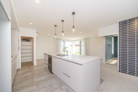 Photo of property in 162 Pacific Drive, Fitzherbert, Palmerston North, 4410