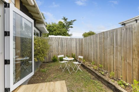 Photo of property in 24 Tararua Street, Pahiatua, 4910