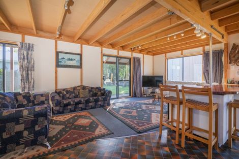 Photo of property in 20 The Crowsnest, Cooks Beach, Whitianga, 3591