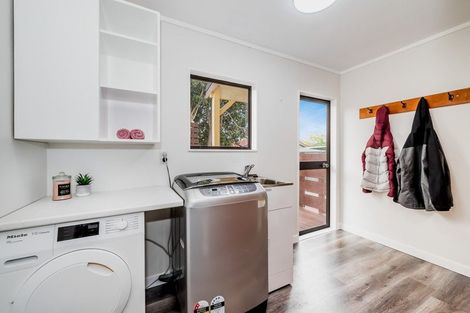 Photo of property in 43 Parakai Street, Paraparaumu, 5032