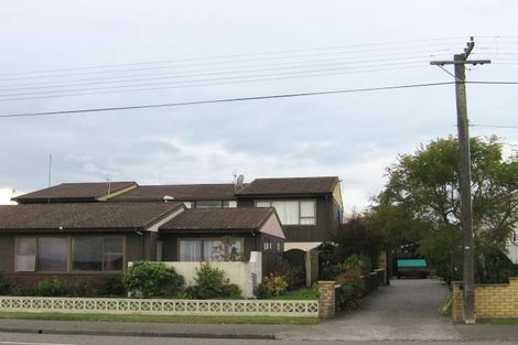 Photo of property in 2/48 Meeanee Quay, Westshore, Napier, 4110
